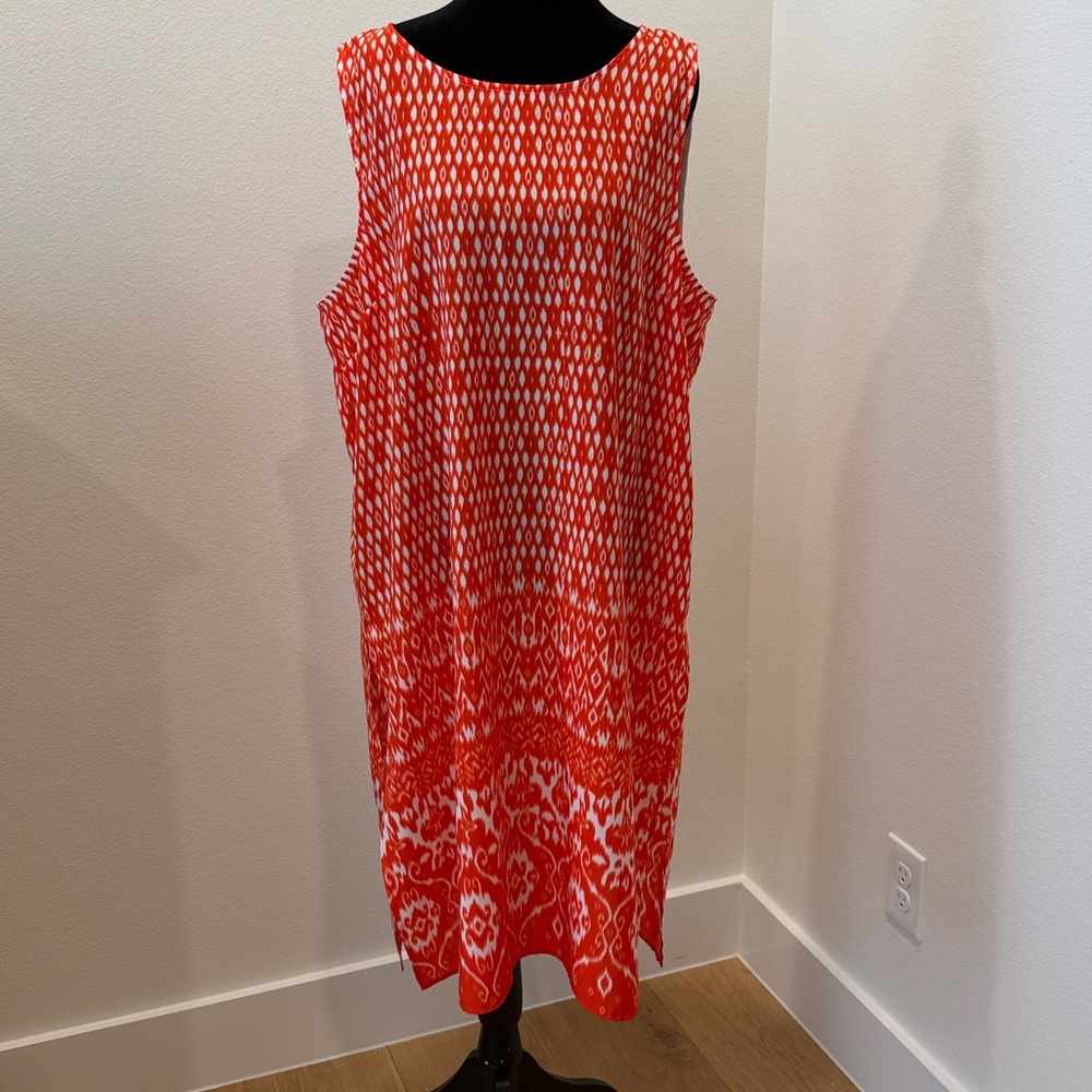 NWOT- Vince Camuto XL dress with side split hems in orange/red.